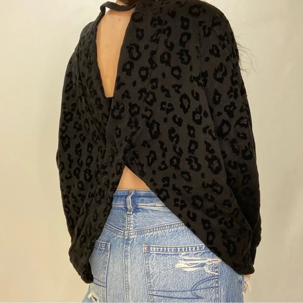 Black Cheetah Crewneck - Image 2