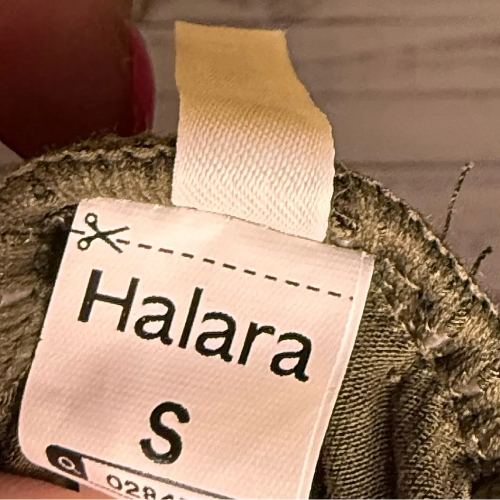 Halara  High Waist Dark Olive Shorts - Image 5