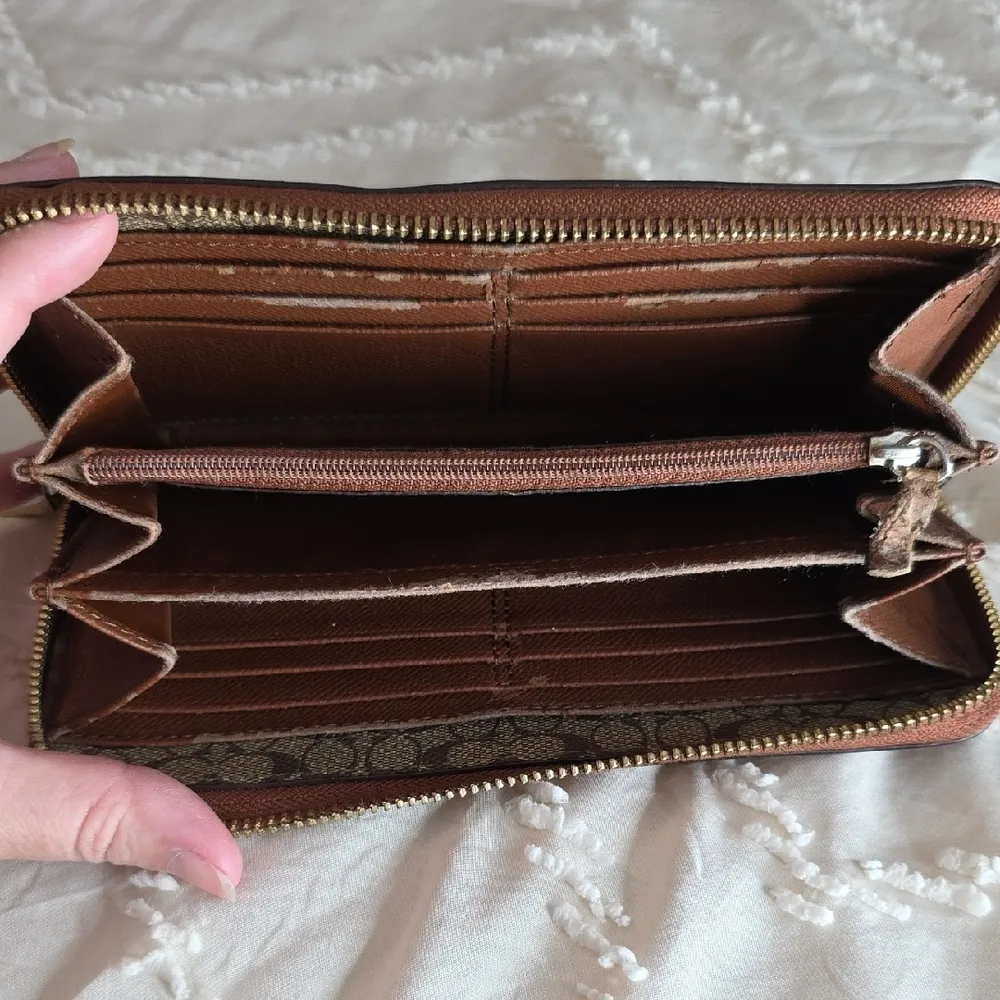 Coach Purse Accordian Wallet Zipper Brown - Image 8