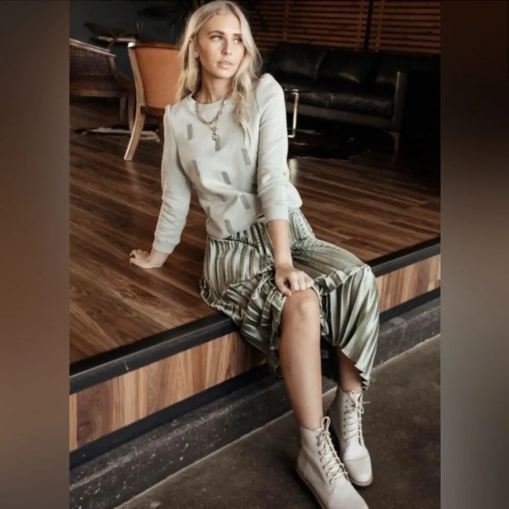 Bohme Light Green Textured Puff Shoulder Sweatshirt Cozy Neutral XS - Image 10