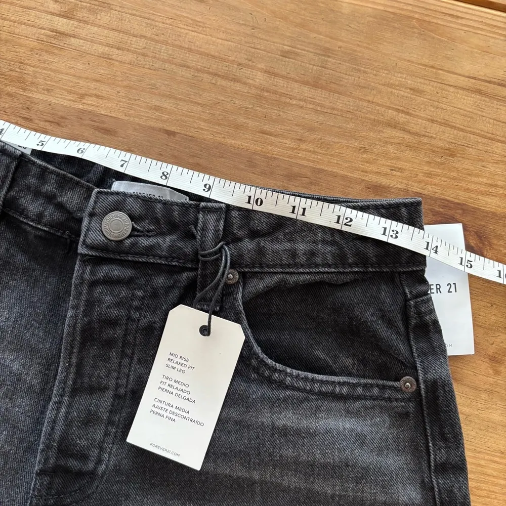 Forever 21 Black Boyfriend Jeans NWT SIZE 26 - Image 10