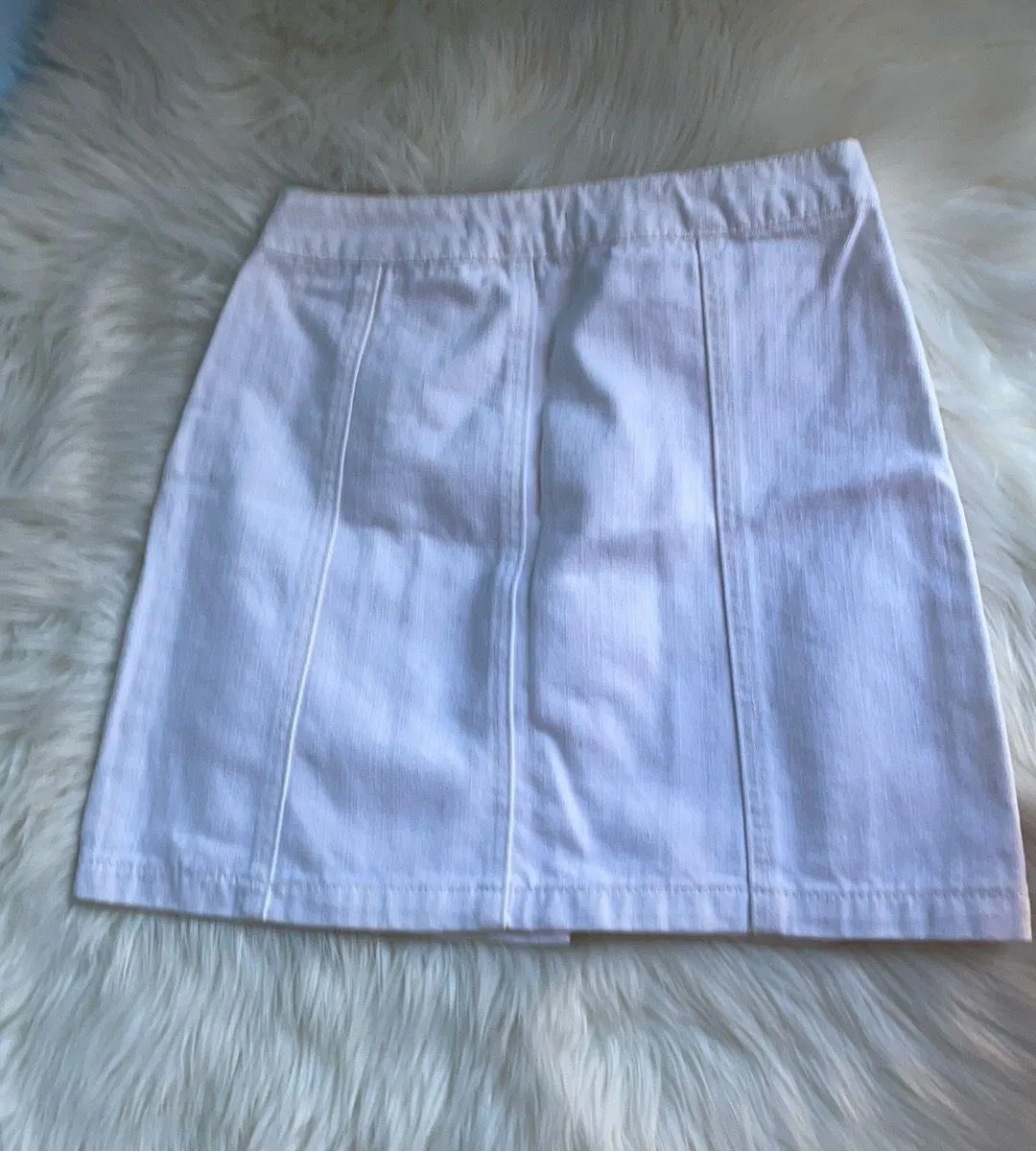 Forever 21 White Button Up Skirt - Image 2