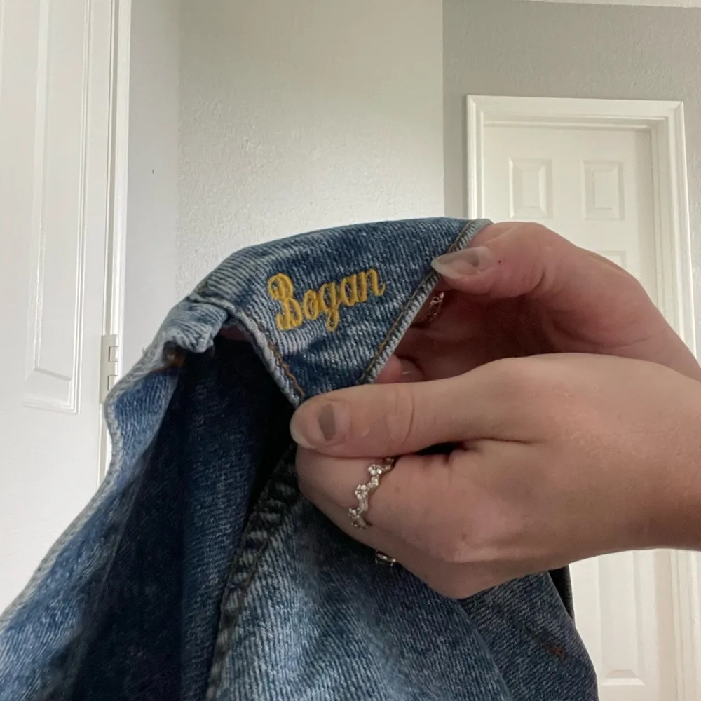 Vintage Levi’s Embroidered Jean Jacket - Image 4