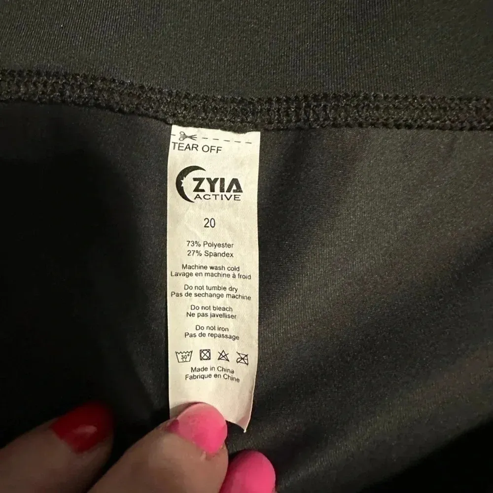 Zyia Active Black Orange Capri Legging, size 20 - Image 6