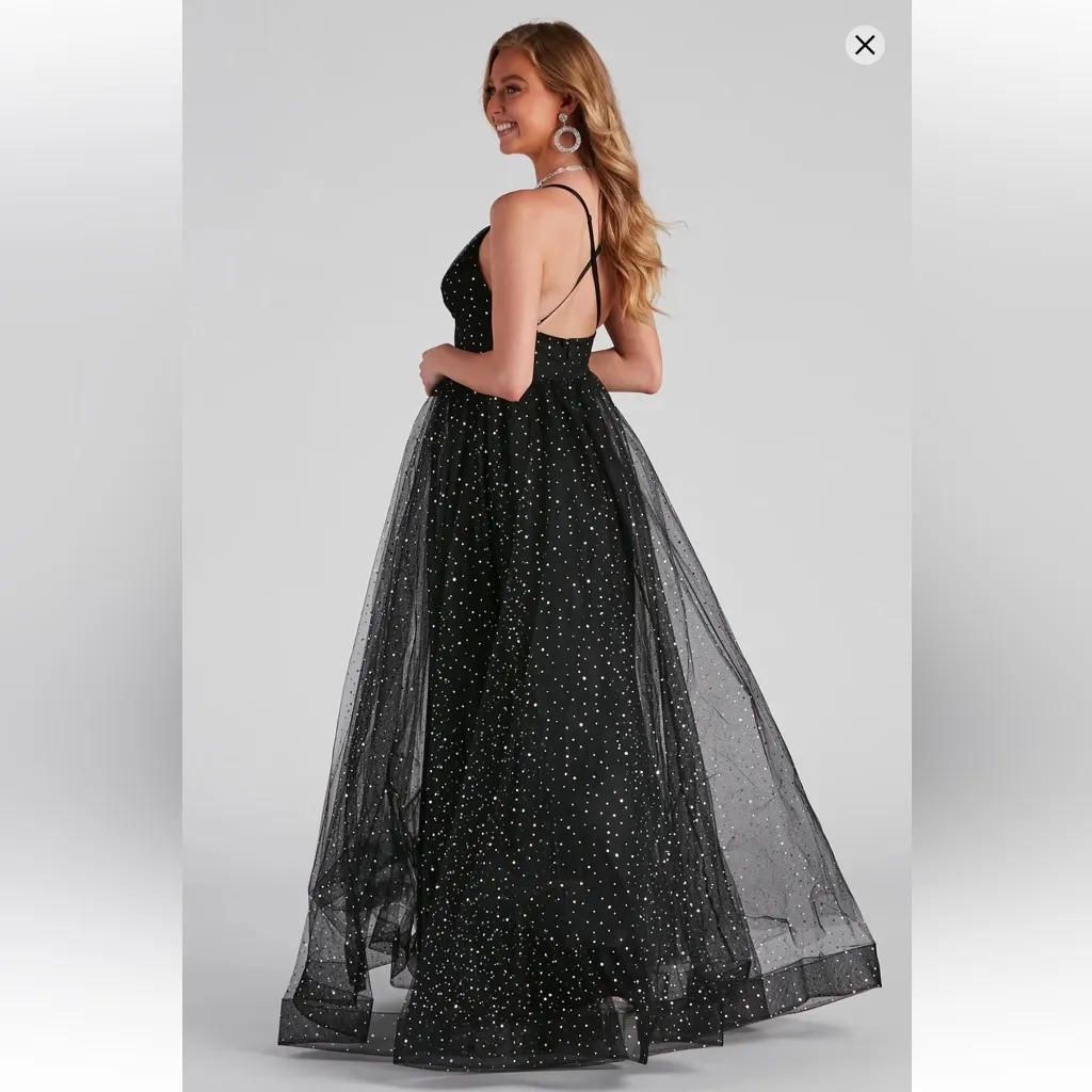 Windsor ‘Vanessa’ V-Neck Iridescent Sequin Black Tulle Flowy Gown Women’s Small - Image 2