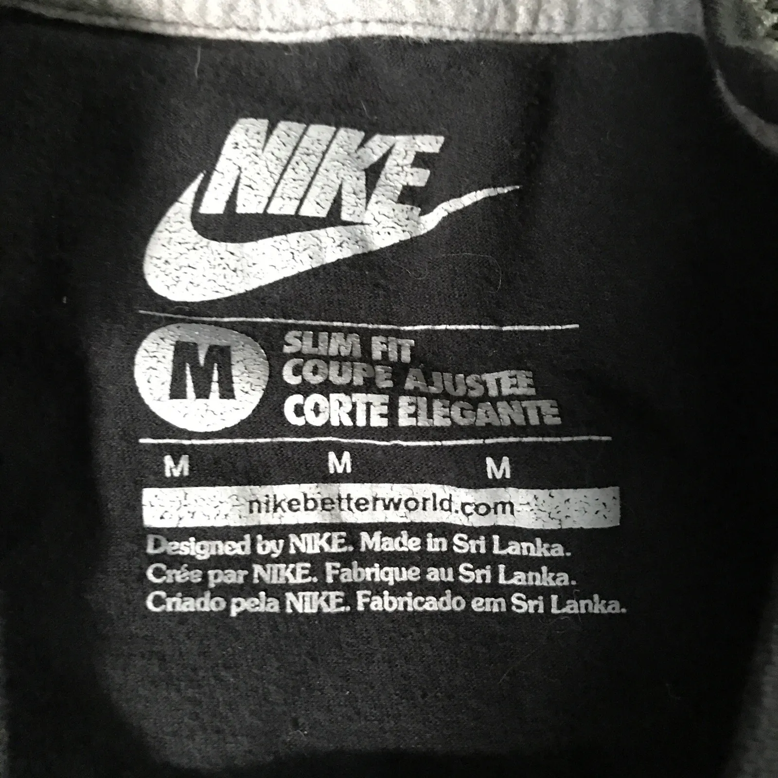 Nike Womens Slim Fit Medium Graphic Tee Shirt - Image 3