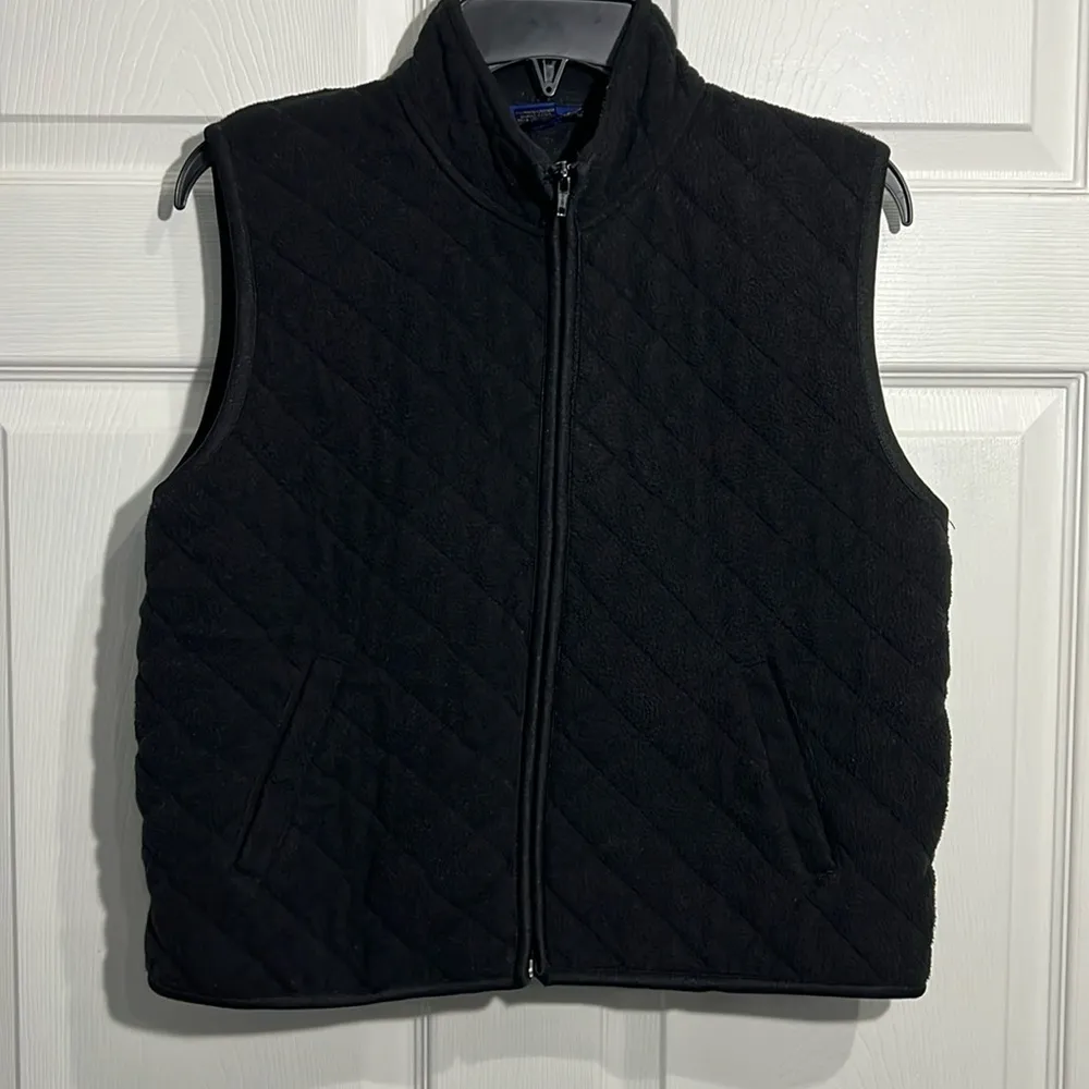 Charter Club Women’s black quilted vest - Size Petite Medium - Image 2