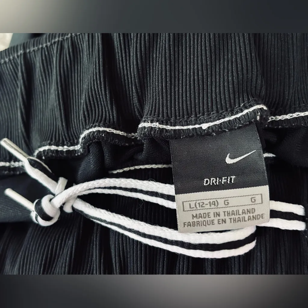 VTG Y2K Nike Black Full Tear Away Pant size large wide leg women's - Image 6