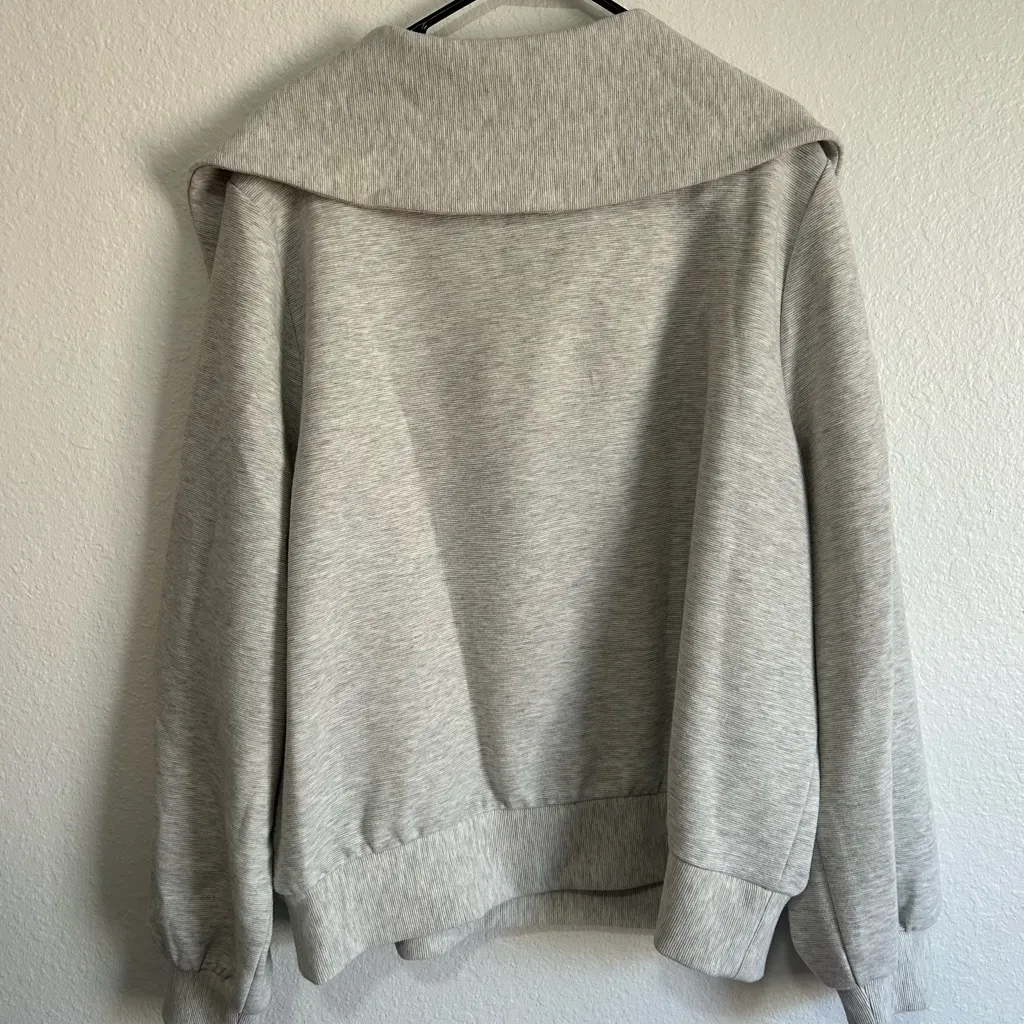 Calia Light Gray Zip - Image 2