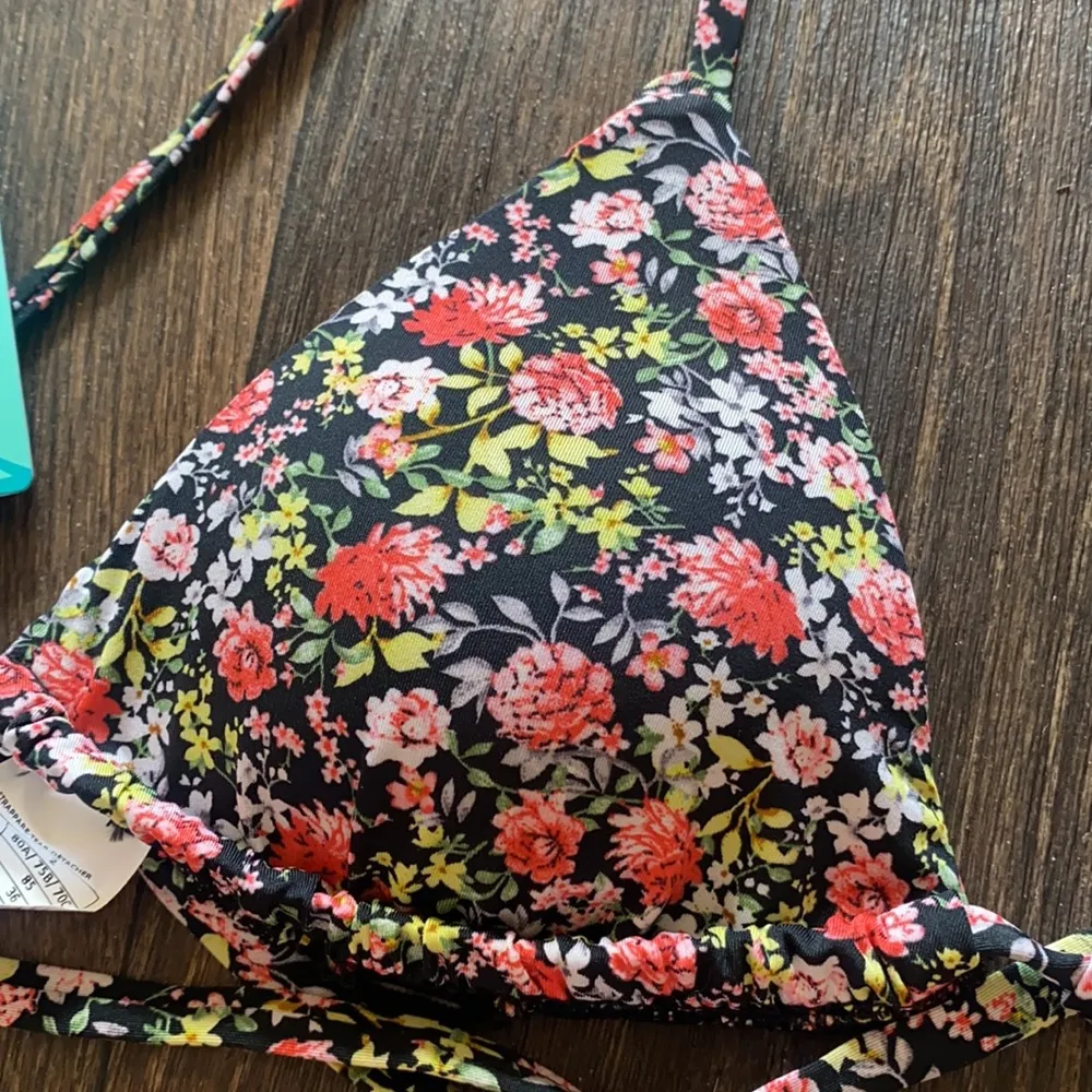 Little Flowers Bikini Top - Image 2