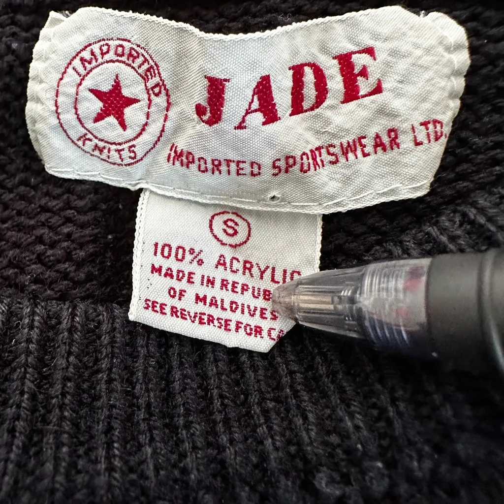 Vintage 80s Jade Imports Bright pink & Black Geometric Knit Boat Neck Sweater. - Image 7