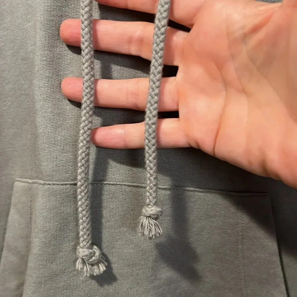 Zara Sage Green cropped sleeveless hoodie size small - Image 10