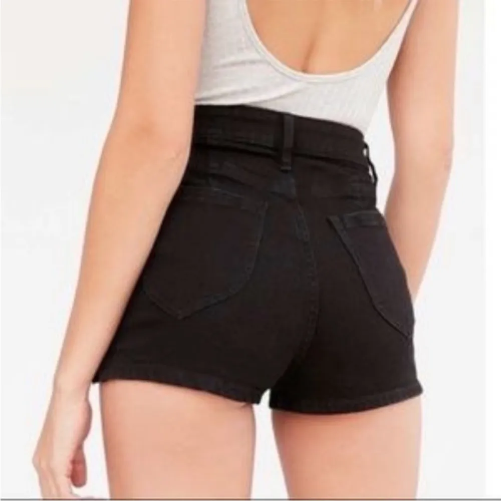 BDG Super High Rise Seam Short Black size 27 - Image 4