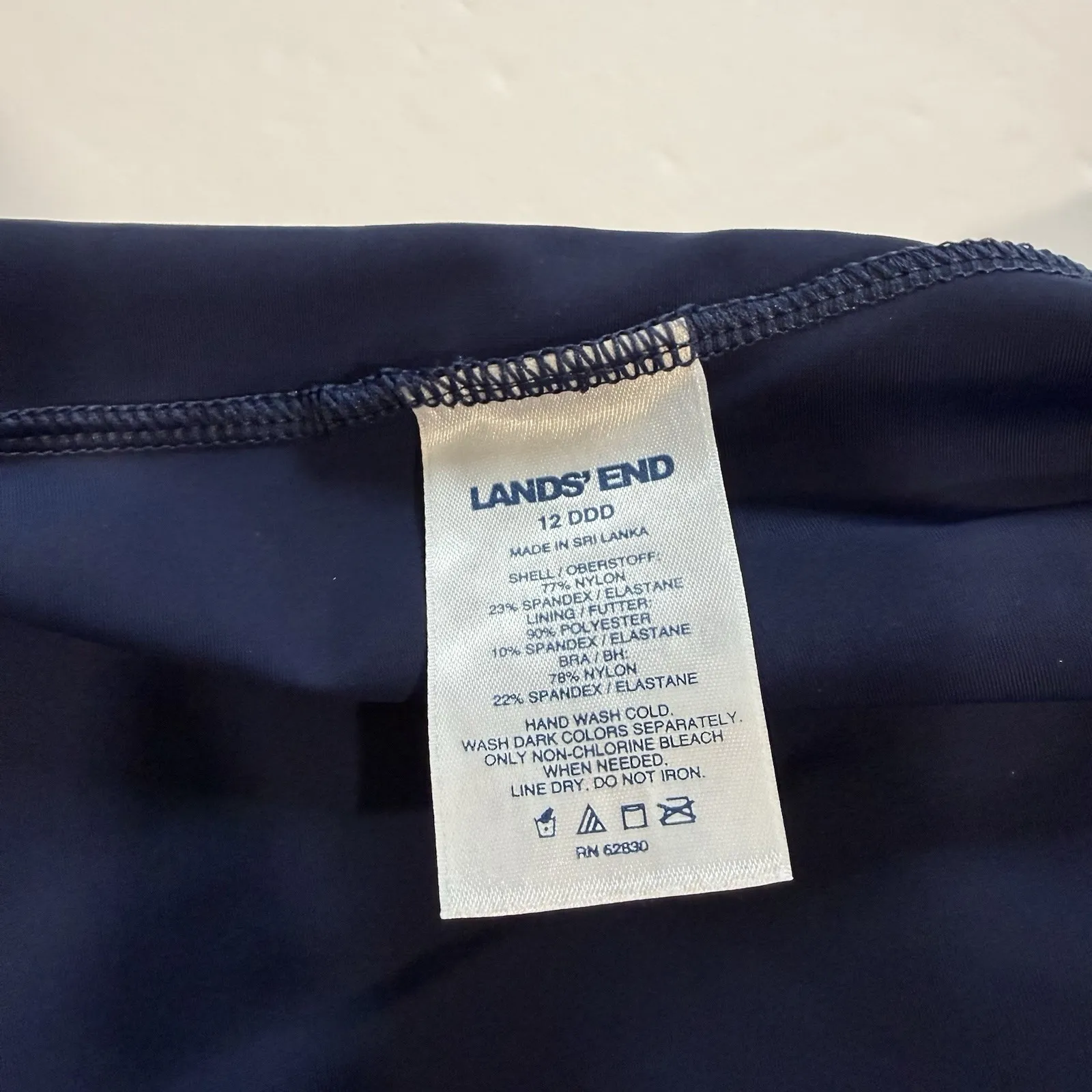 Lands End Navy Blue Tugless Low Leg Soft Cup One Piece Swimsuit Size 12 DDD - Image 10