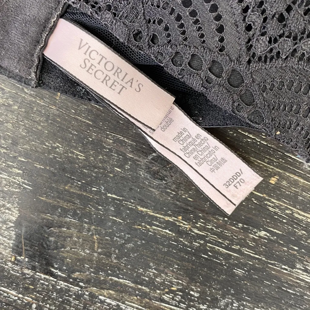 Victoria’s Secret Black Lace Lined No Wire Logo Strap Bra 32DDD 32F - Image 5