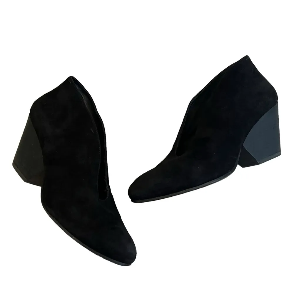 EILEEN FISHER Iman Black Suede Split Front Ankle Boots, Sz 8 - Image 2