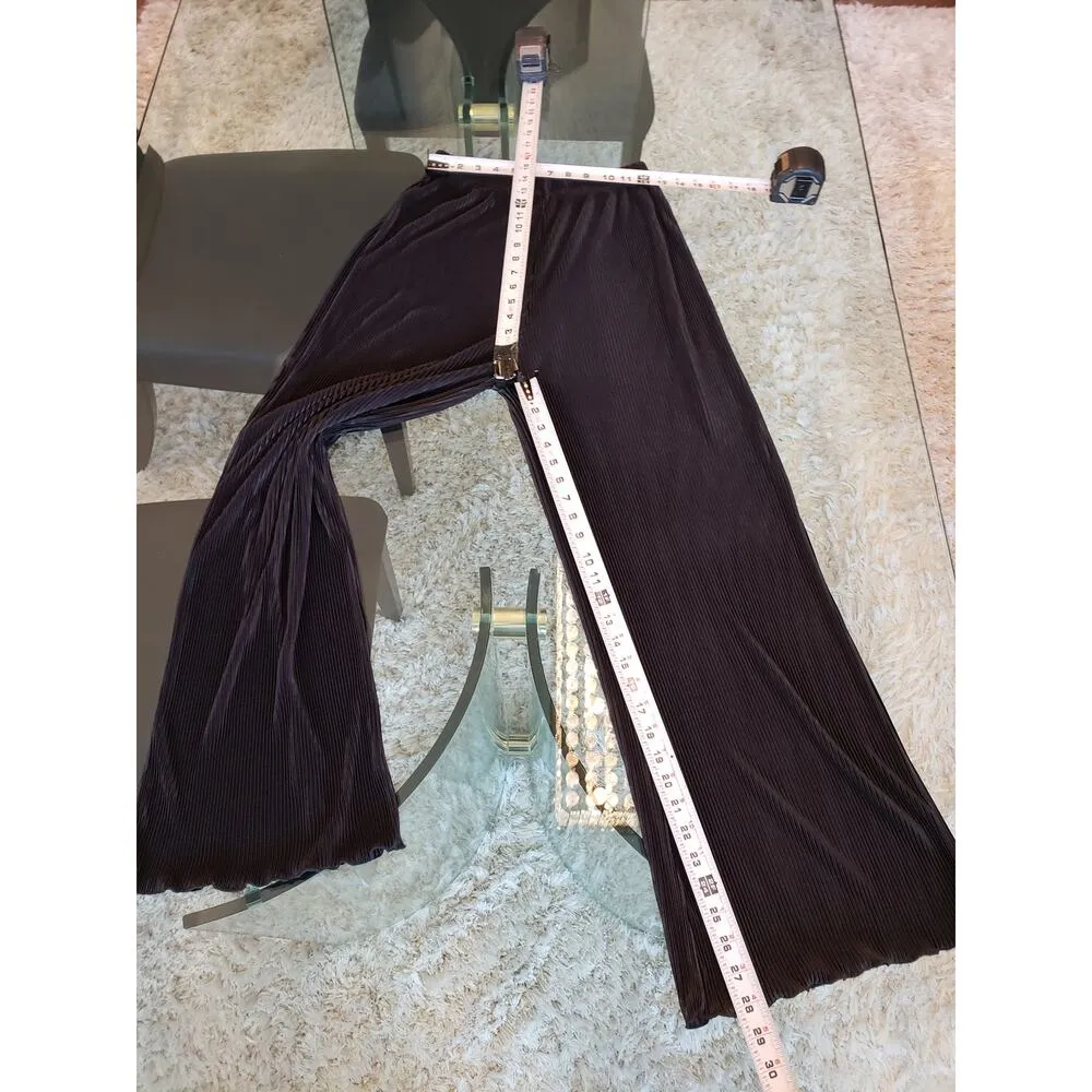 Black Pleated Lounge Set Small 2 - Image 10