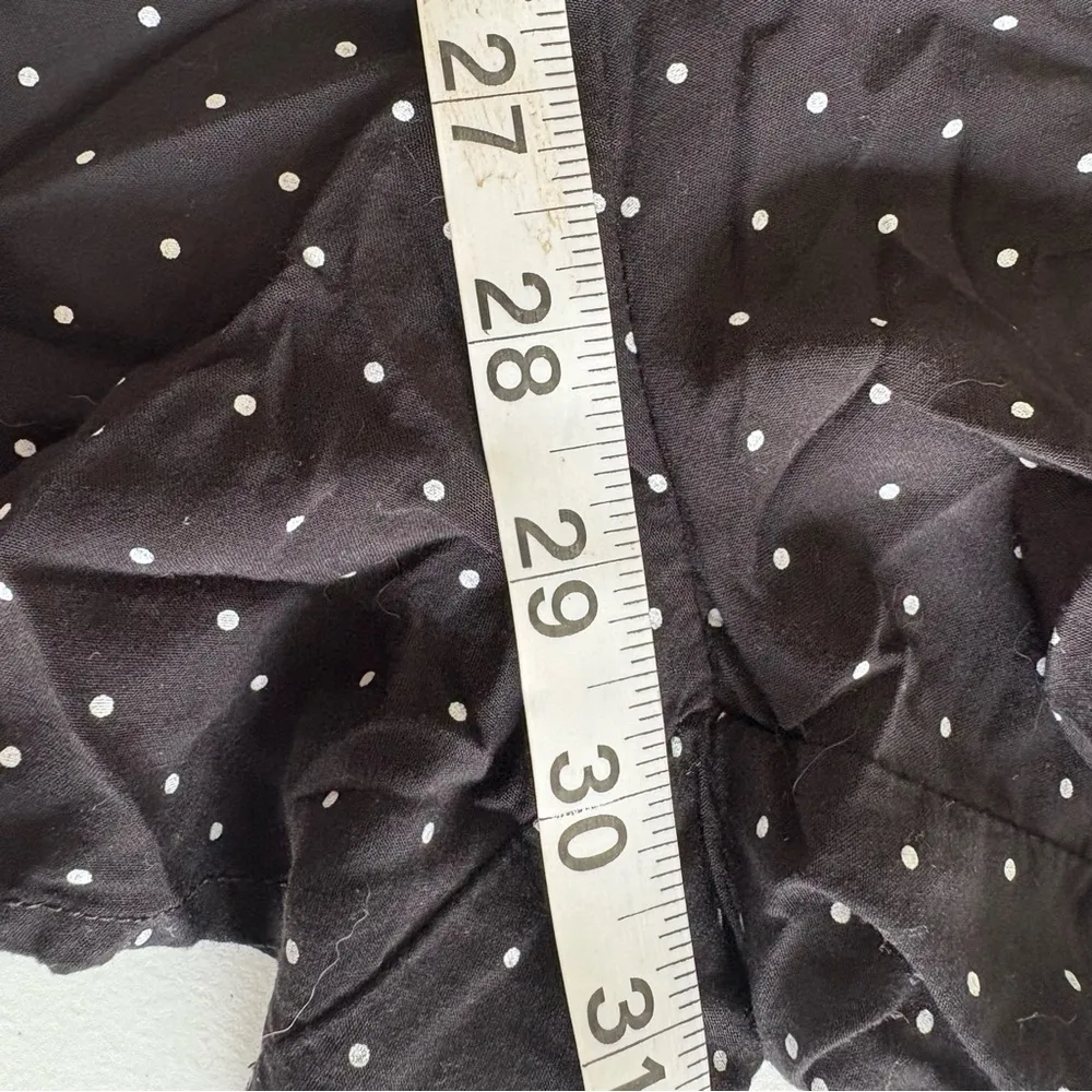 Old Navy keyhole romper black with white dots small - Image 15