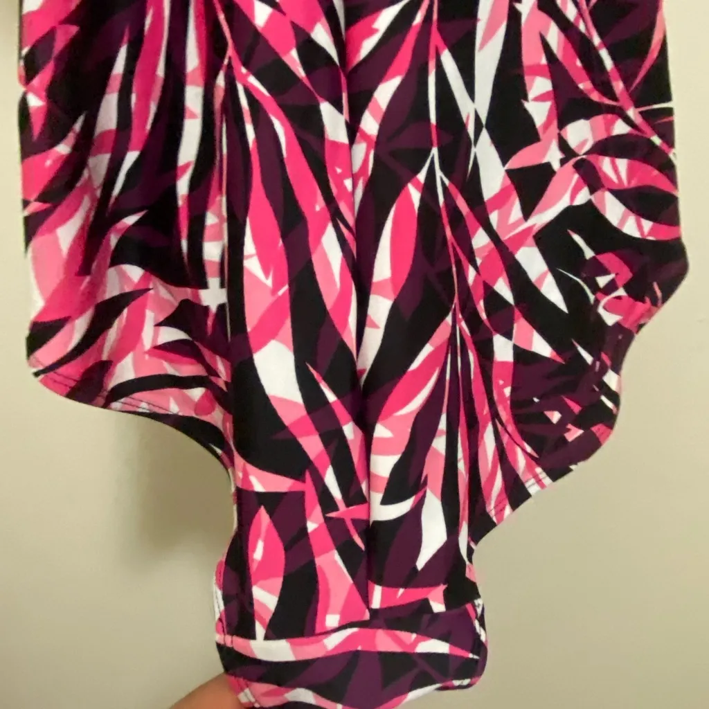 St John’s Bay Womens One Piece Swimsuit Size 12 Pink Purple Palm Floral Bust 36” - Image 6