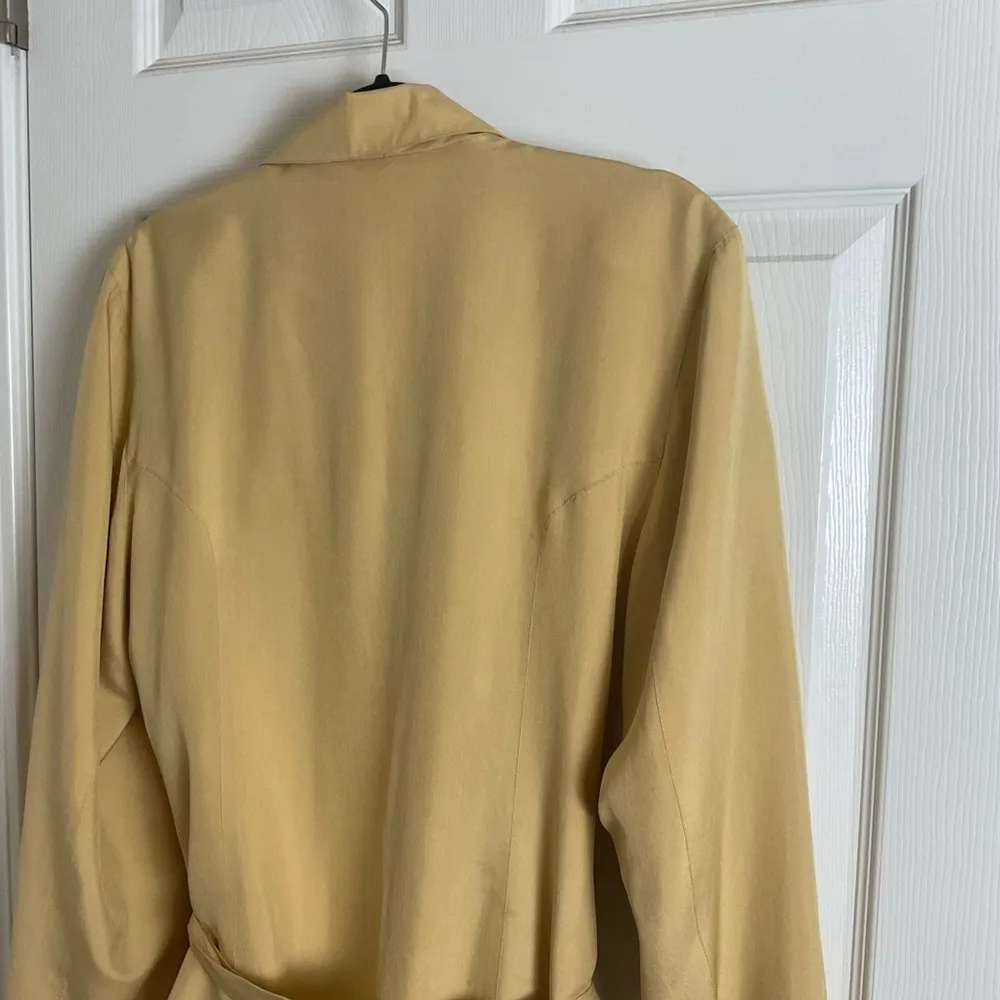 L’Zinger for Nordstrom silk Blazer with Belted Waist size medium - Image 10