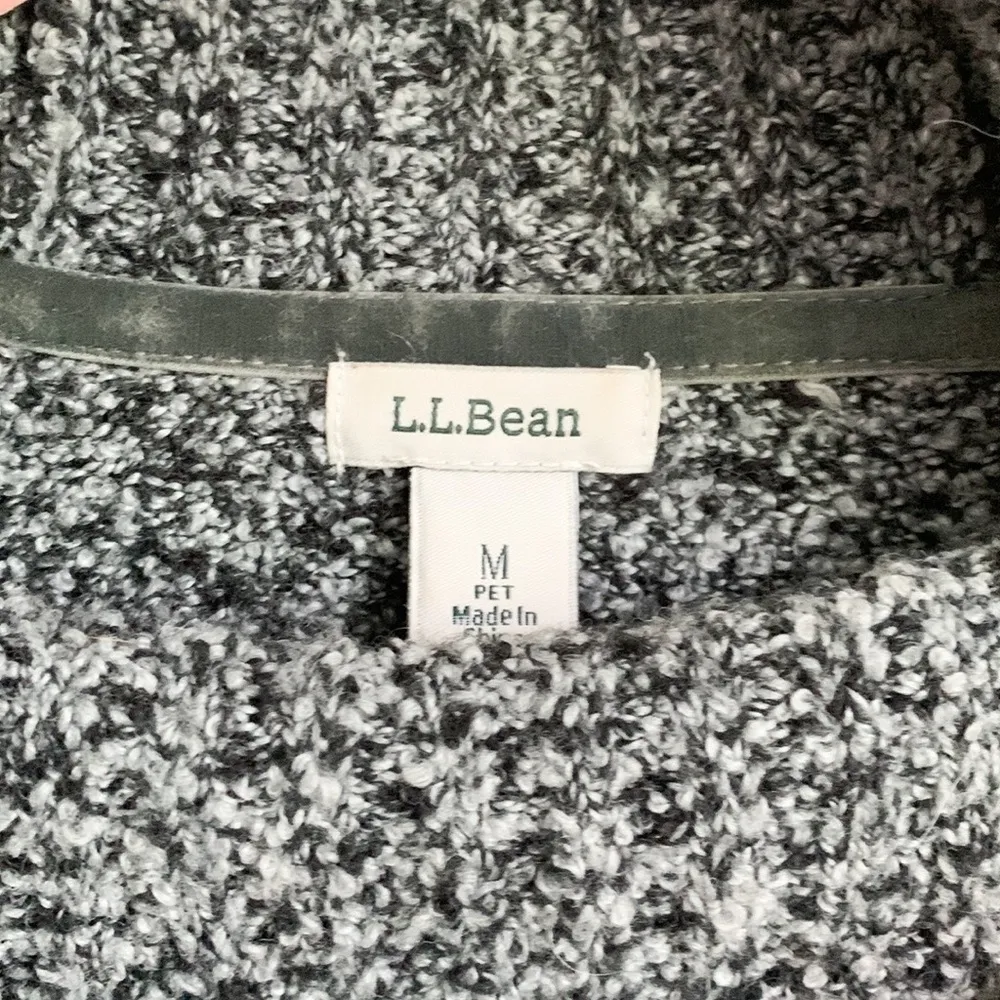 L.L. Bean Gray Marled Wool Blend Cowl Neck Sweater Medium - Image 4