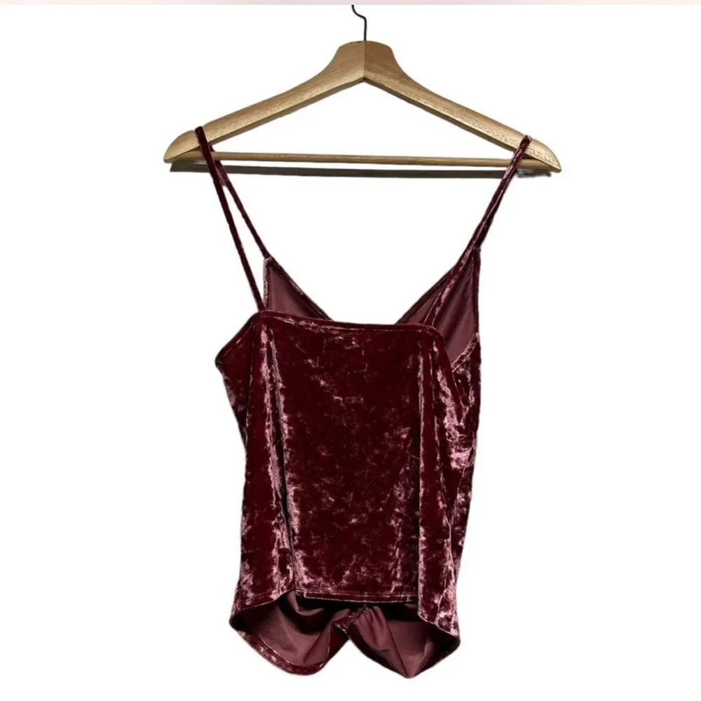 NWOT Urban Outfitters Pink Velvet Velour Ruched Crop Top Sz M - Image 2