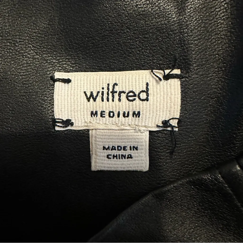 Wilfred Aritzia Faux Leather Skirt Size Medium - Image 4