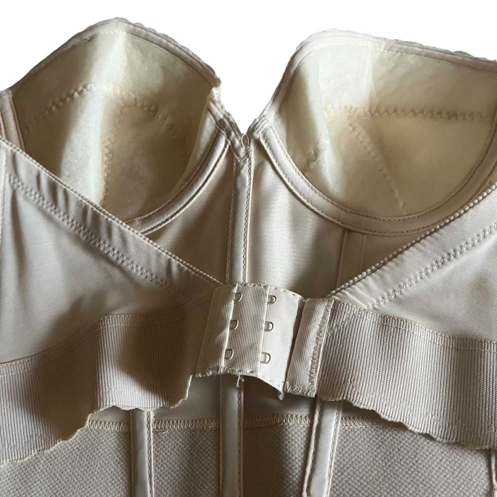 Carnival 38B Beige Strapless Longline Bra Bustier Lace Trim Vintage Corset Tan Size undefined - Image 4