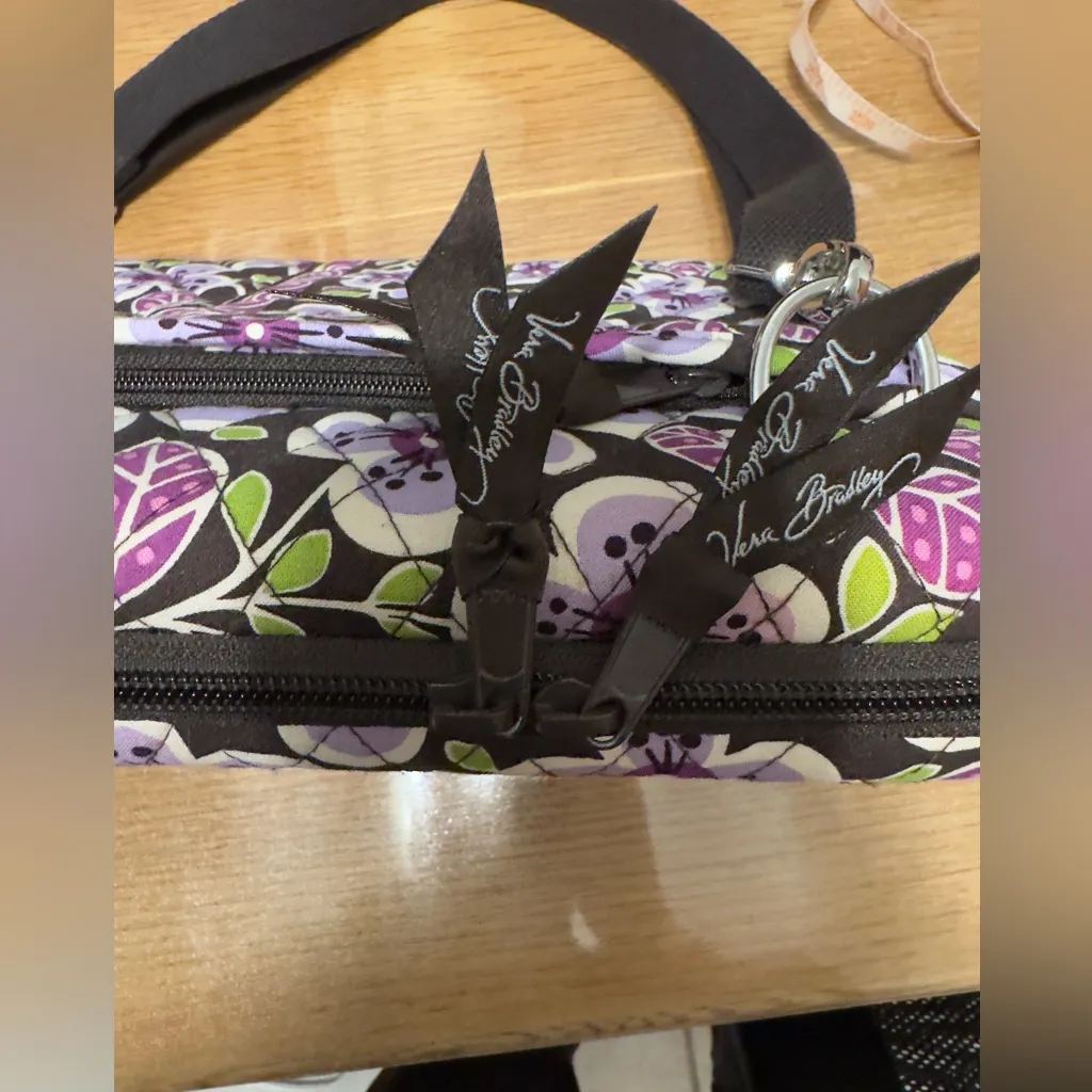 Vera Bradley Floral IPad/Tablet Bag with Adjustable Strap Like New! - Image 5
