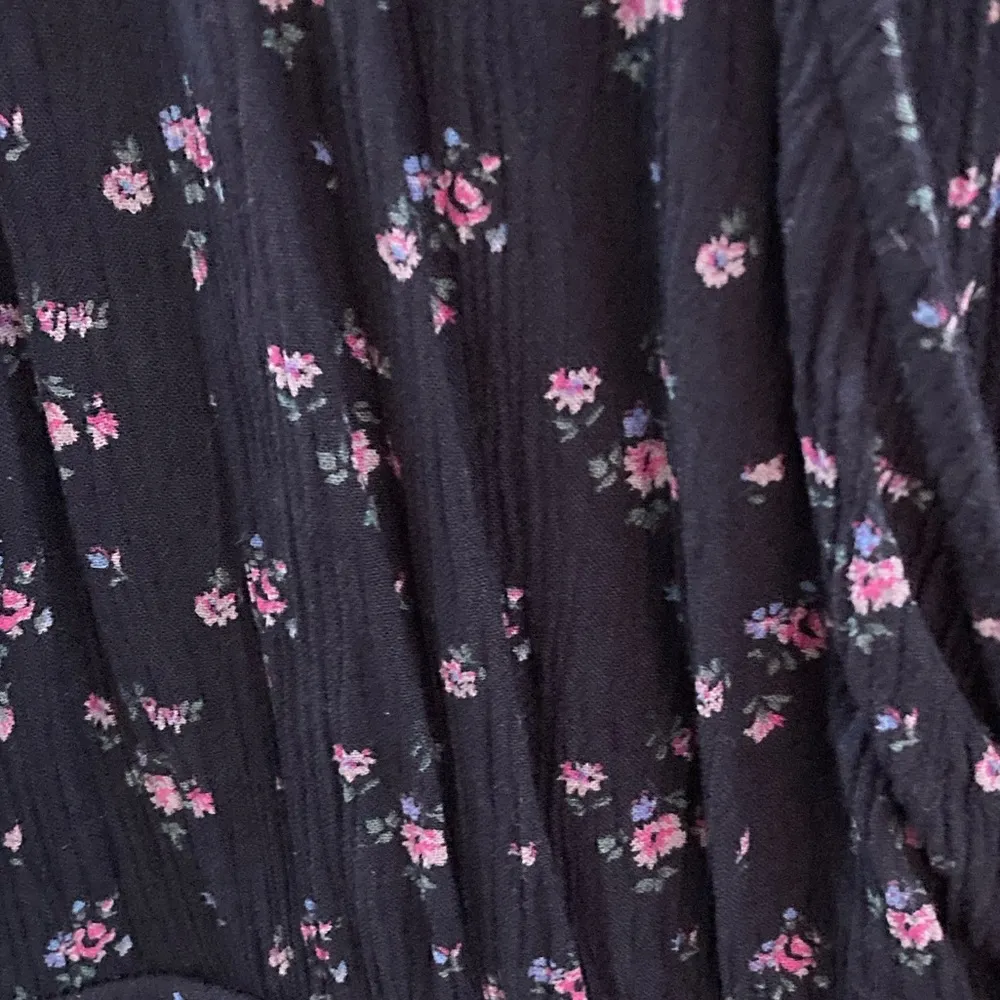 American Eagle Outfitters Tie Back Floral Romper - Image 4