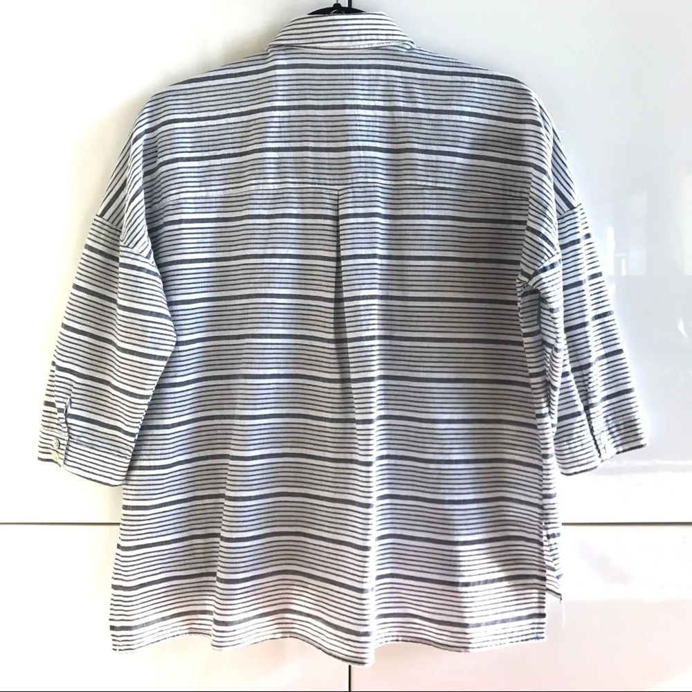 Like New JOA Los Angeles Relaxed Fit Shirt. - Image 2