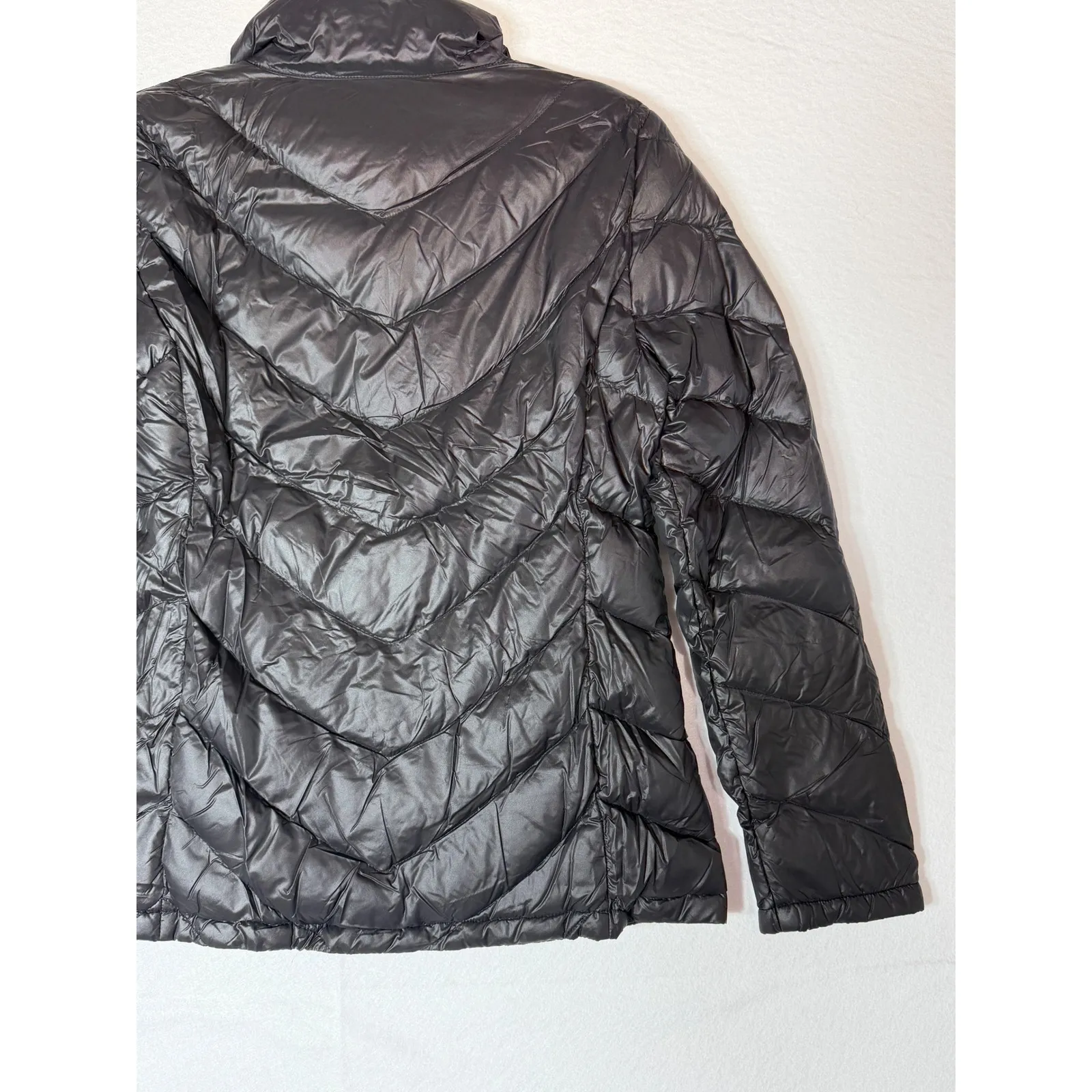 Calvin Klein Womens Packable Lightweight Down Puffer Jacket‎ black  S - Image 11