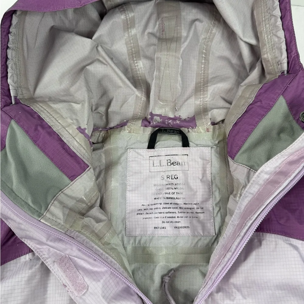 L.L. Bean Purple and Gray Lightweight Jacket with Water - Image 8