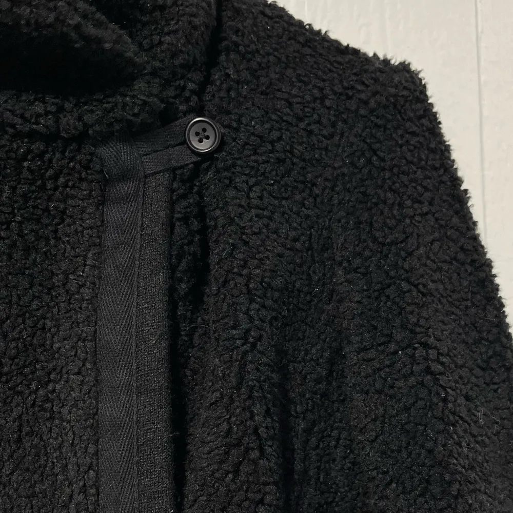 Standard James Perse black Sherpa fleece button jacket size medium - Image 3