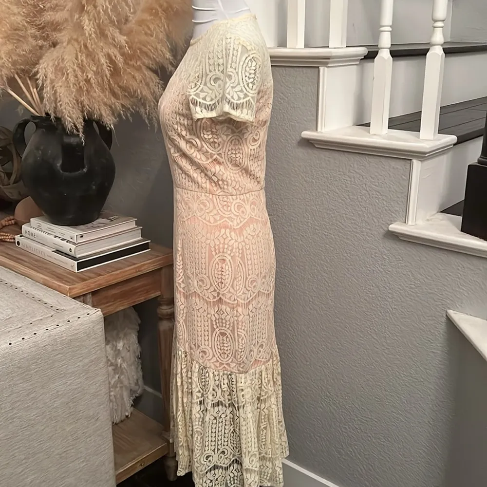 Anthropologie Vone Red Midi Cap Sleeve Lace Sheath Dress Size 2 - Image 4