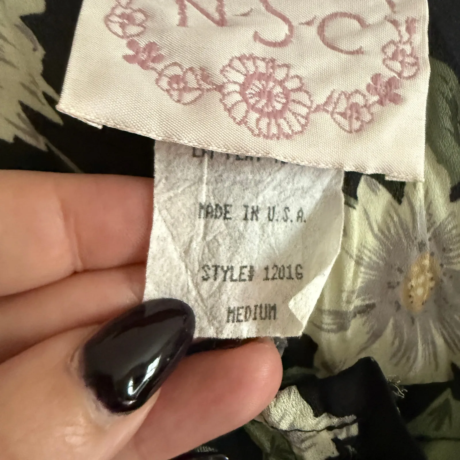 90s Vintage NEVER SAY CAN'T | Black Daisy Print Babydoll Pleated Dress | Medium - Image 4