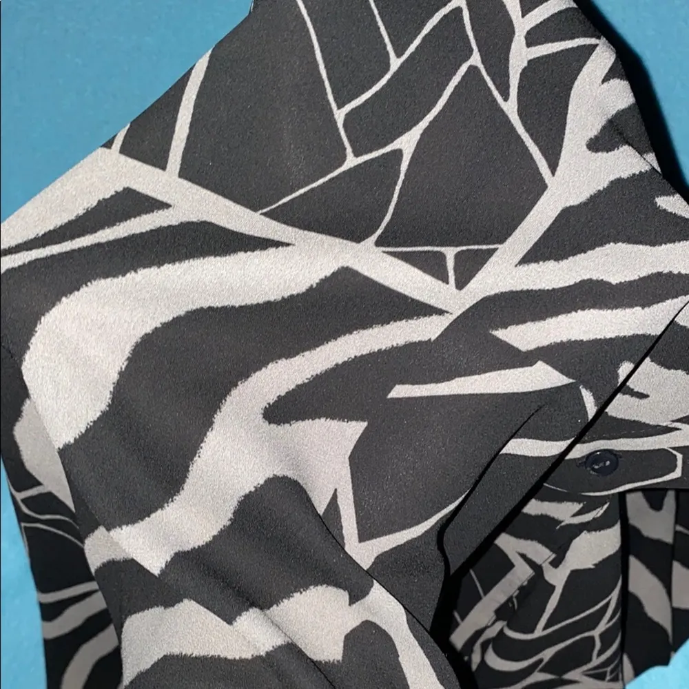 SUSAN GRAVER shirt dress tunic button up semi-sheer animal print midi NEW size 8 - Image 6