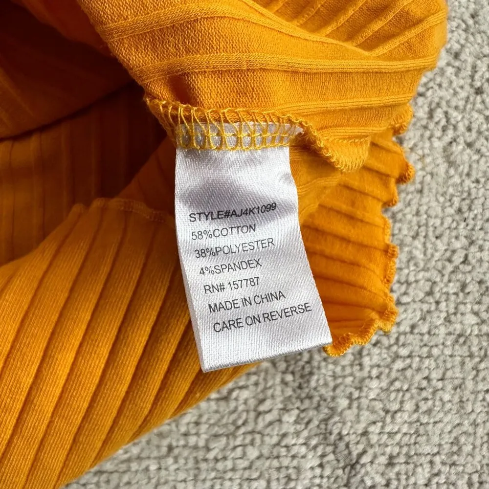 NWOT Ribbed Mustard Yellow Y2K Tank with Button Detail Stretchy Sz XL - Image 5