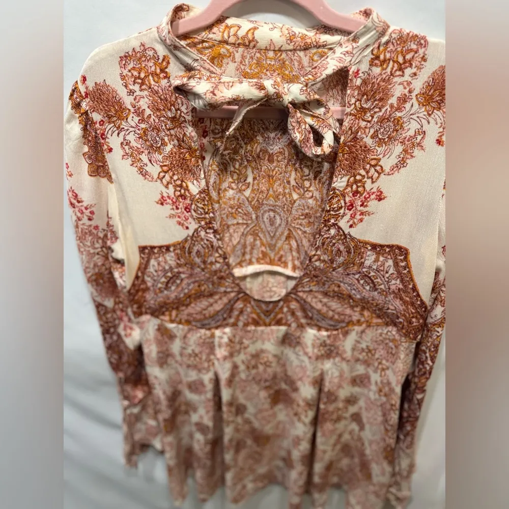 Free People Lady Luck Tunic Keyhole Back
Floral Tunic Size Small EUC! - Image 6