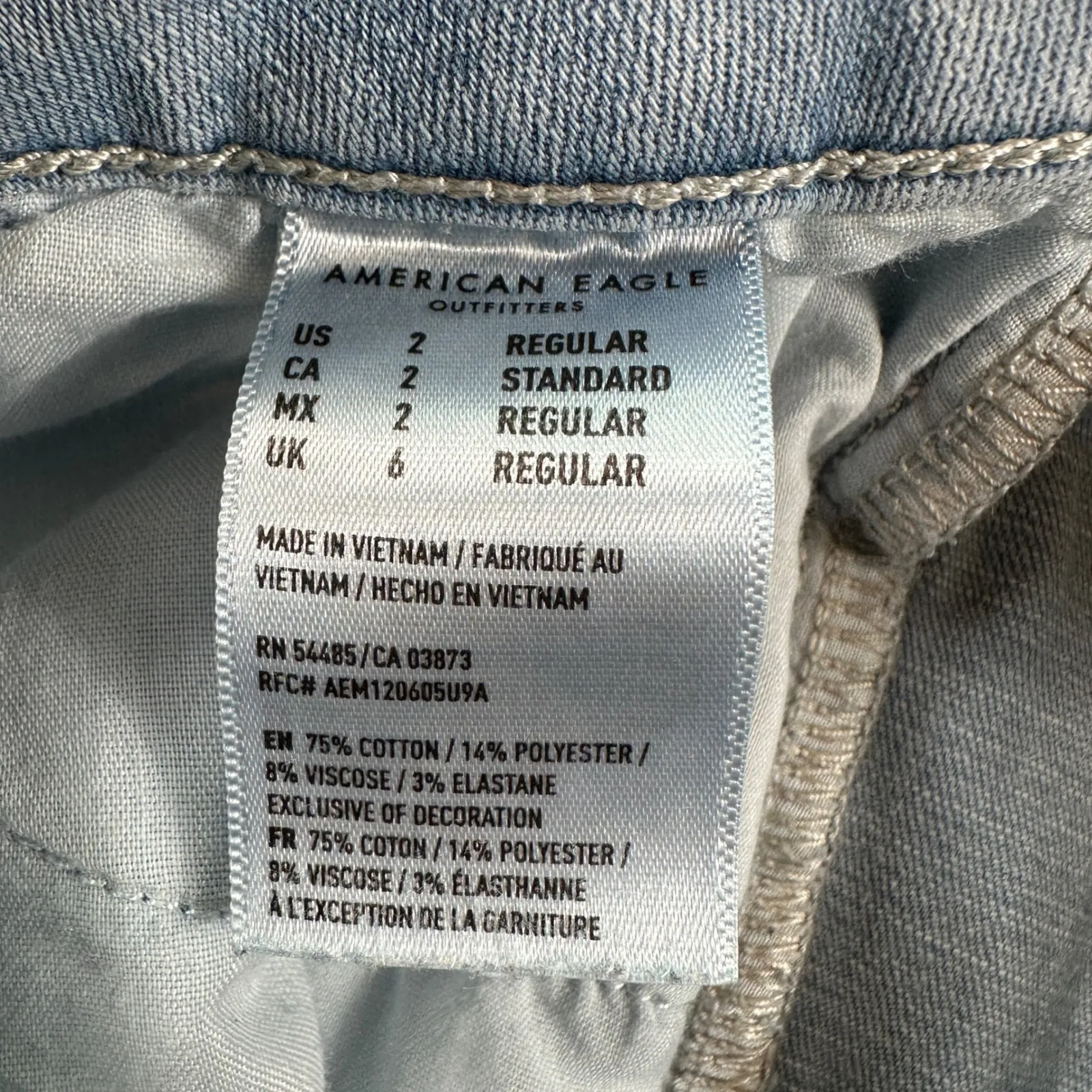 American Eagle Jeans Womens 2 Reg Blue Jegging Crop Light Wash Frayed Hem Faded - Image 6