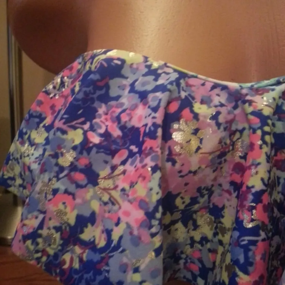 NWOT Victoria’s Secret Flounce Swim Top Size Medium Blue Floral - Image 5