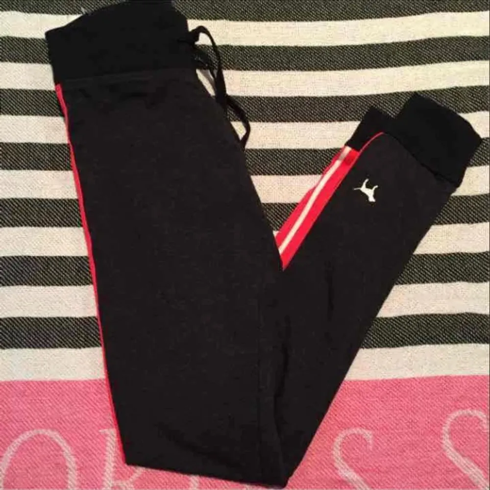 NWT vs pink campus leggings XS - Image 3