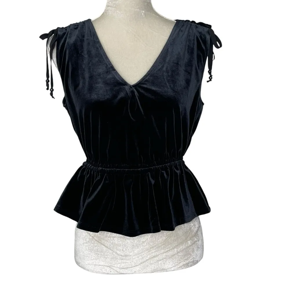 Adyson Parker Velvet Peplum V-neck Top Women’s Size S Ruched Shoulder Holiday - Image 4