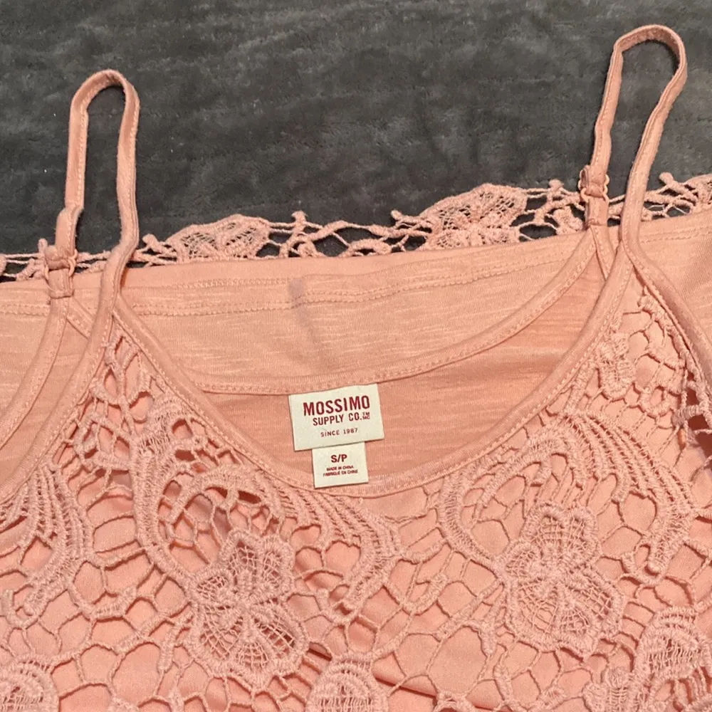 Small (S/P) MOSSIMO Supply Co. Peach/Orange tank top. - Image 8