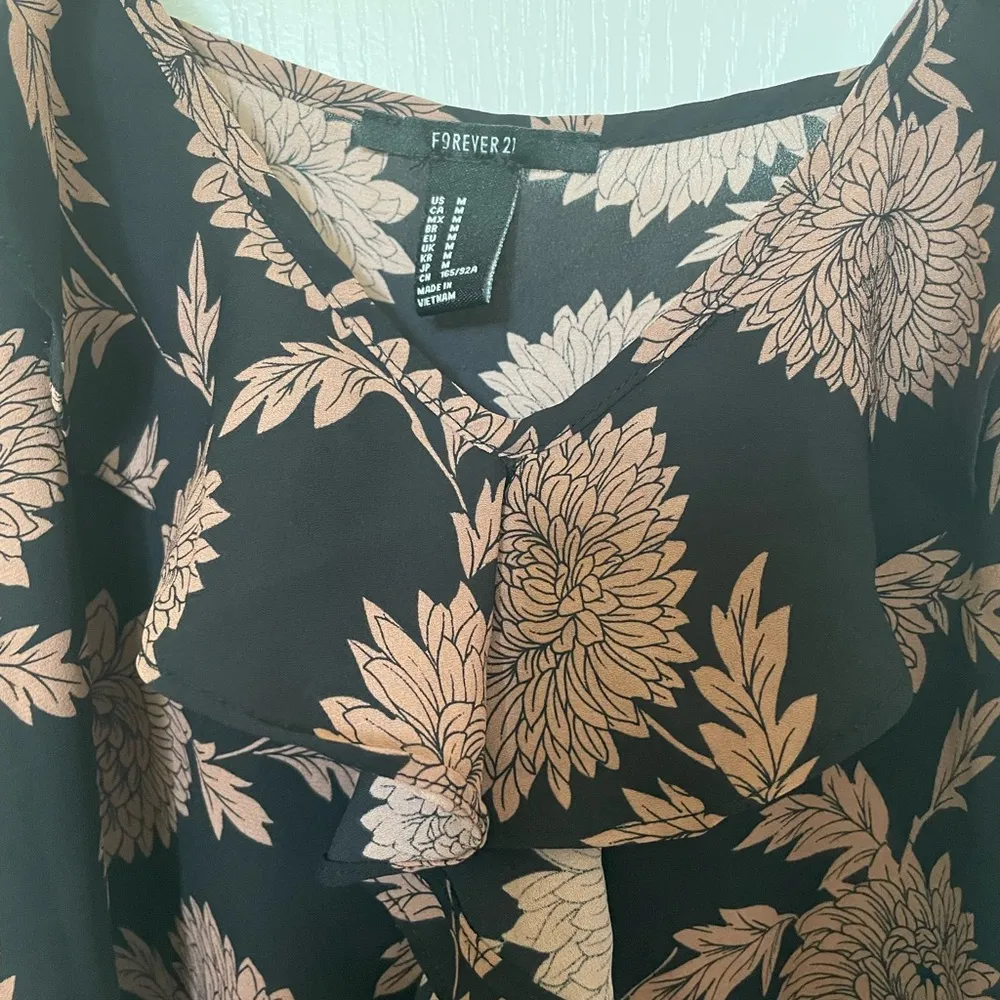 Forever 21 tank top - Image 2