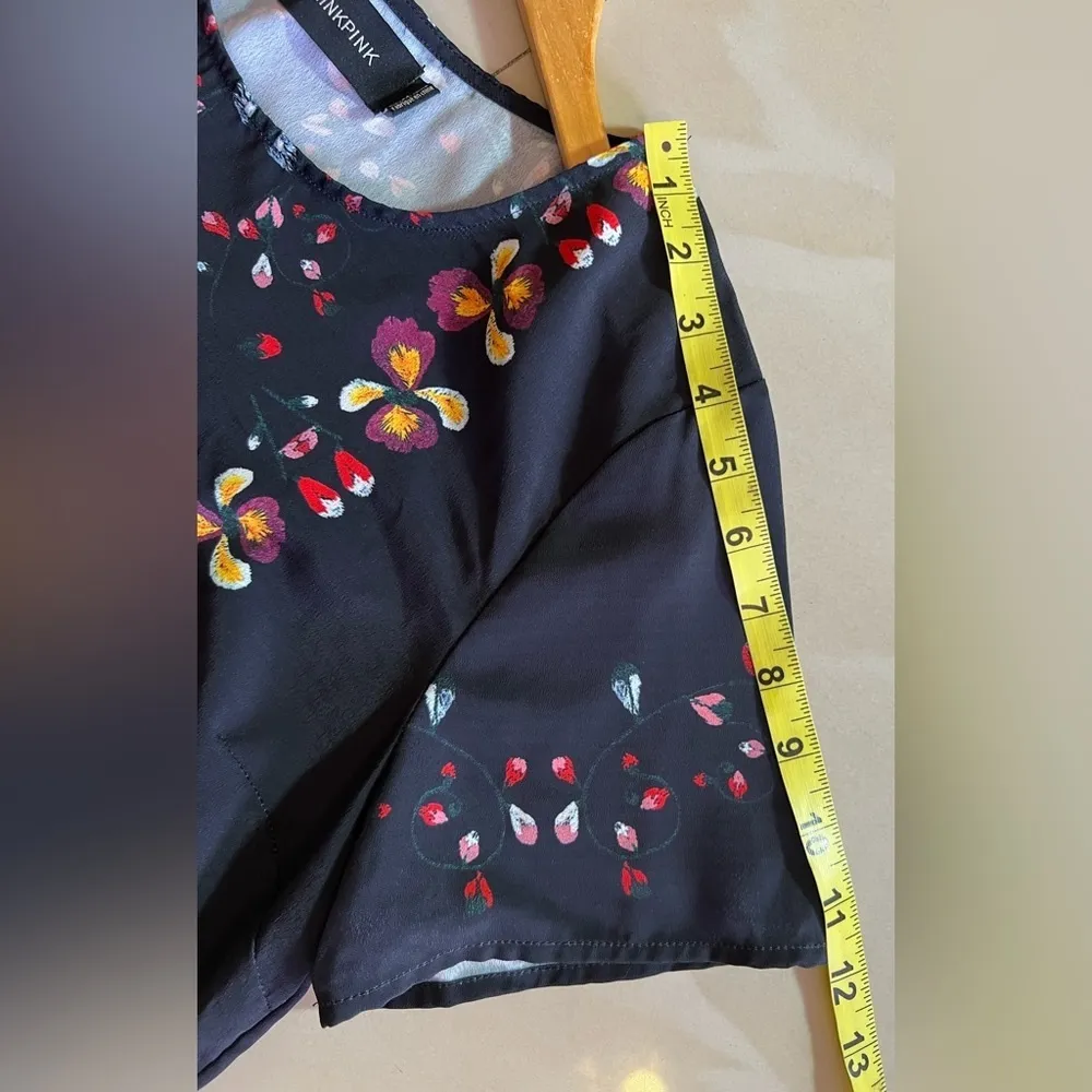 MINK PINK  Wisdom Tee Short Sleeve Shift Dress floral Size M - Image 10