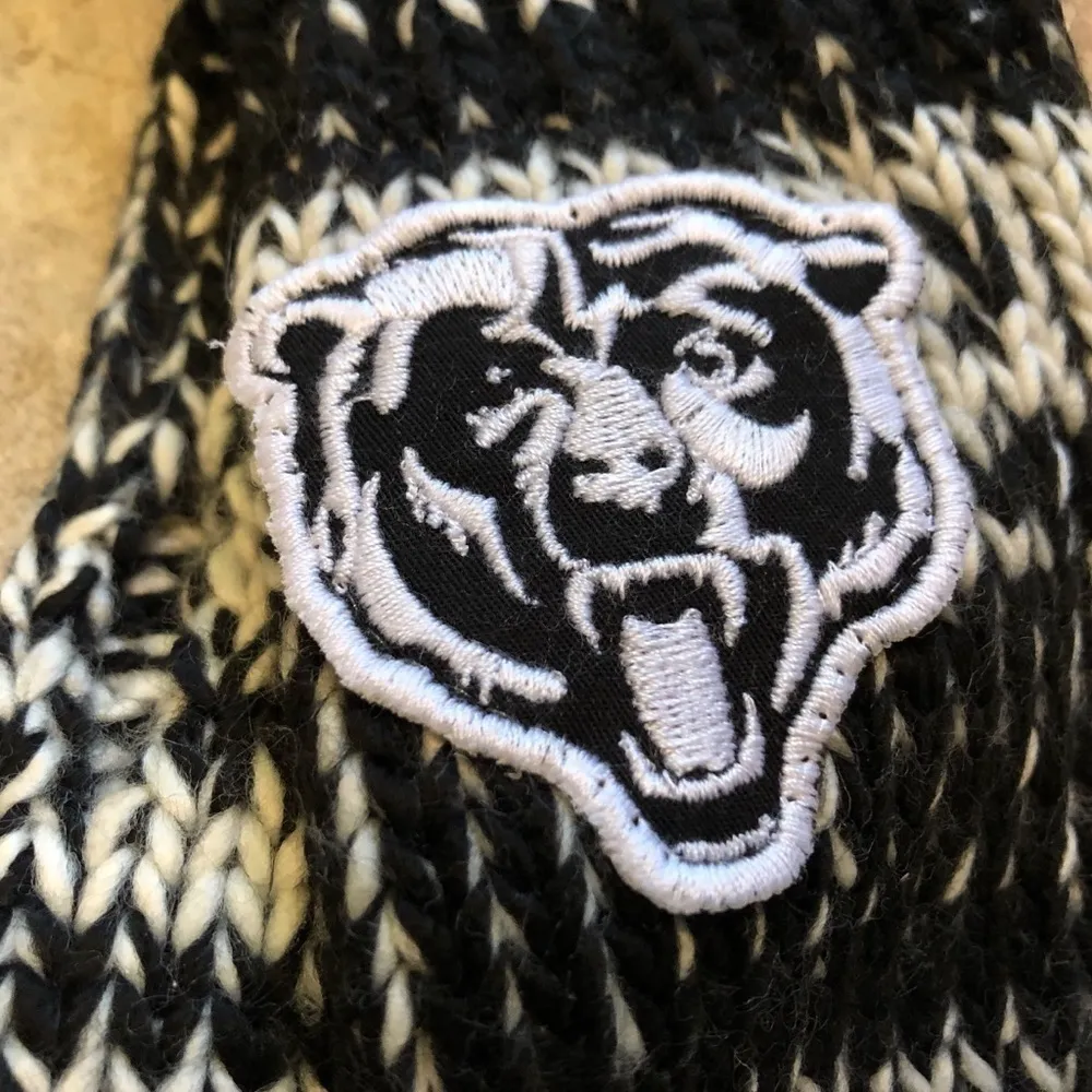 🆕 Chicago Bears NFL women’s knit hand… Black - Image 2