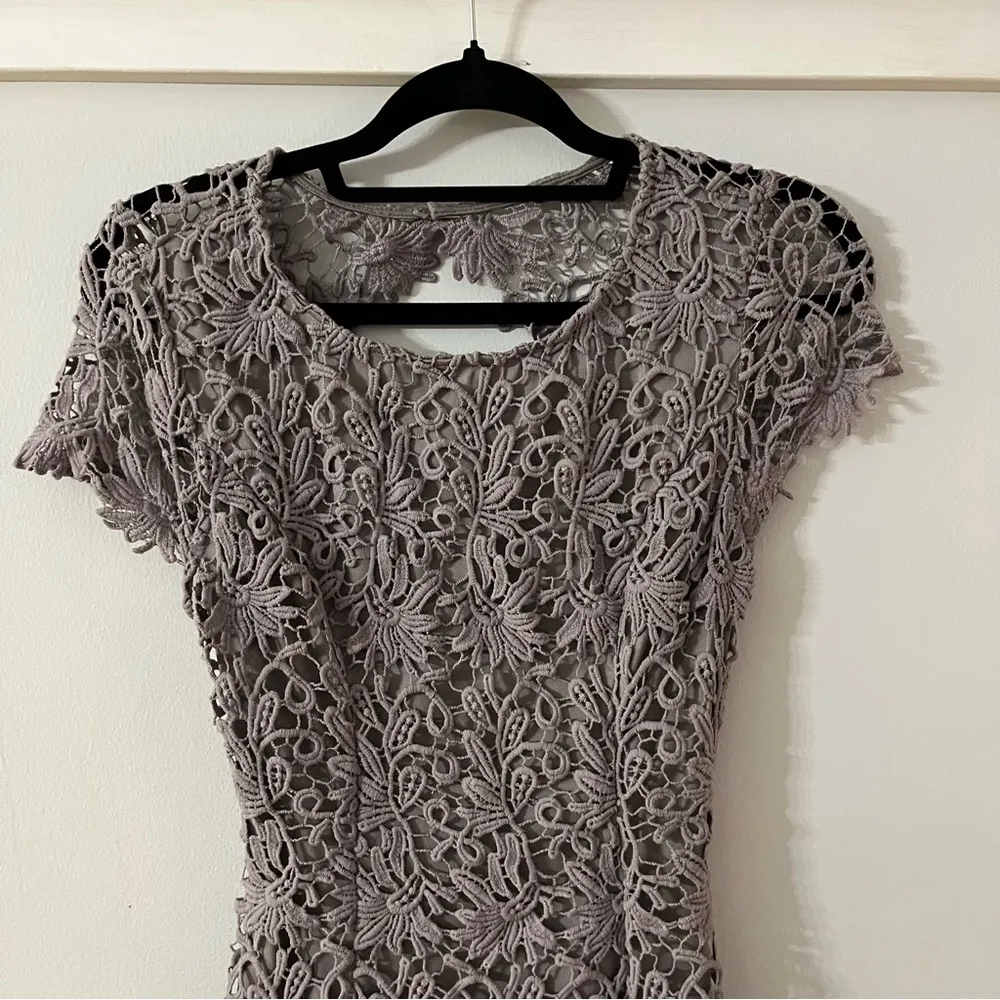 Lulu’s Hidden Talent Backless Grey Floral Lace Mini Dress, Women’s Size M - Image 5