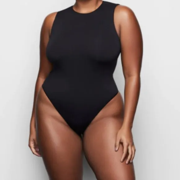 Skims Essential Crew Neck Sleeveless Bodysuit 4X/5X - Image 23