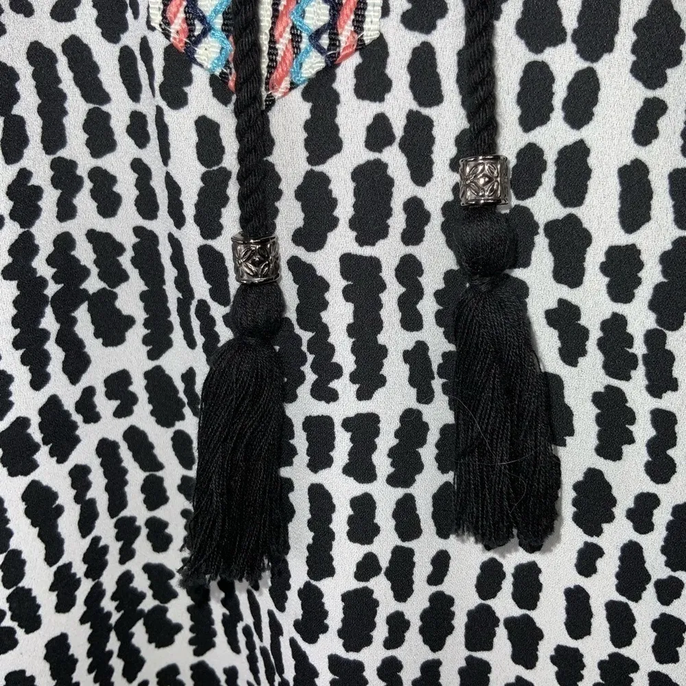 Stitch Fix Daniel Rainn Black & White Short Sleeve Tie Front Blouse M - Image 7